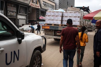 o picatura in ocean dupa aproape trei luni de blocada israelul a permis accesul unor camioane onu cu ajutoare in fasia gaza 682c0d8720f5a