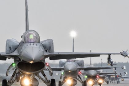 olanda a trimis ucrainei ultimul lot de avioane de lupta f 16 6834caa145356