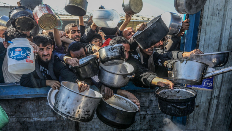 onu acuza israelul ca se foloseste de ajutorul umanitar ca de o arma exista o nevoie disperata de hrana oamenii cauta in gunoaie 6819fe7a6d8fd