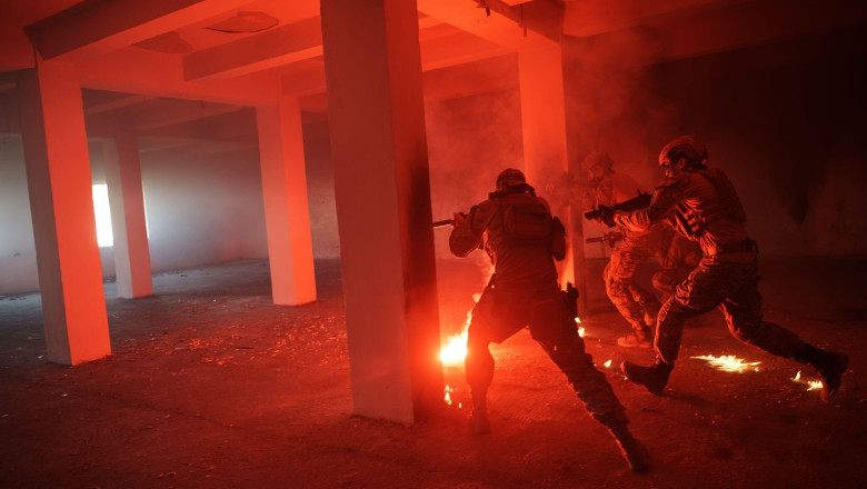 politicieni estonieni planuiau cu ajutorul moscovei crearea unor forte paramilitare in locul armatei unul dintre ei fost politist 68368b7fa9f69