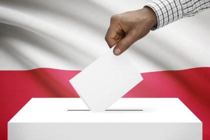 polonezii asteptati la urne pentru un scrutin prezidential decisiv sper ca aceste alegeri vor finaliza schimbarea 68299bbdd5462