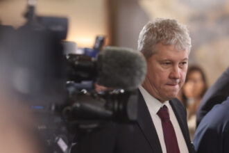 predoiu despre formarea guvernului cu cat mai repede cu atat mai bine trebuie luate masuri rapide pentru corectarea deficitului 683986d2e2c64