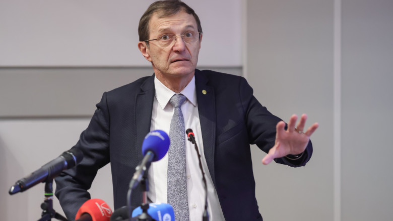 presedintele academiei romane este fundamentala mentinerea acestei tari si mentinerea acestui popor pe traiectoria lui europeana 6825b114568be