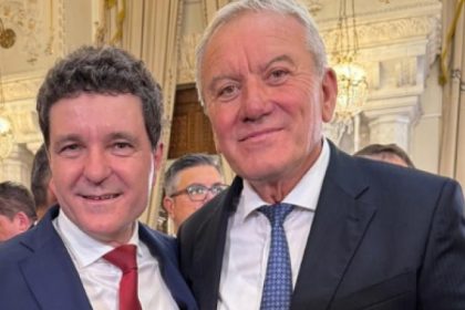 primarul constantin toma prezent la investirea lui nicusor dan romanii au ales un om foarte inteligent psd sa intre la guvernare 68349fbcb520c