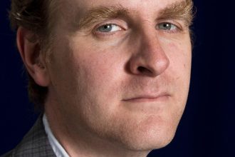 razboiul din ucraina a reinviat strategiile razboiului rece sustine fiul scriitorului john le carre 682ed99056bbc