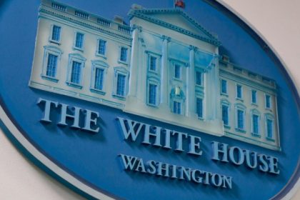 reactia dura a casei albe dupa ce agentia de evaluare financiara moodys a retrogradat ratingul datoriei sua 68282716bade9