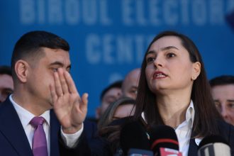 revolta din pot anamaria gavrila acuzata de deputatii demisionari de sete de putere si pozitionari extremiste 682dee73e520c