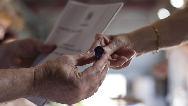 rezultate exit poll alegeri prezidentiale 2025 digi24 transmite in direct primele estimari ale scrutinului 68167190d0f50