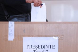 rezultate finale ale alegerilor prezidentiale de la bec nicusor dan a obtinut 6 168 642 de voturi george simion 5 339 053 682cb211d1a14