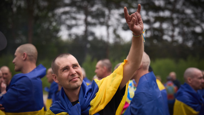 rusia si ucraina au incheiat schimbul de prizonieri de razboi fiecare parte a eliberat azi peste 300 de soldati capturati 68330afdae6fd