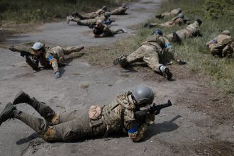 sase militari ucraineni ucisi intr un atac cu racheta asupra unui poligon din regiunea sumi rusia sustine ca a omorat 70 de persoane 682da3018874b