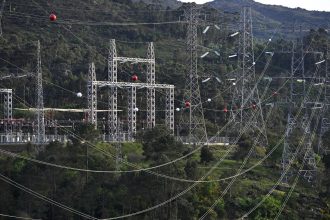 schimburile de energie intre spania si portugalia raman suspendate autoritatile inca nu au nicio idee ce a provocat pana de curent 68151f951338b