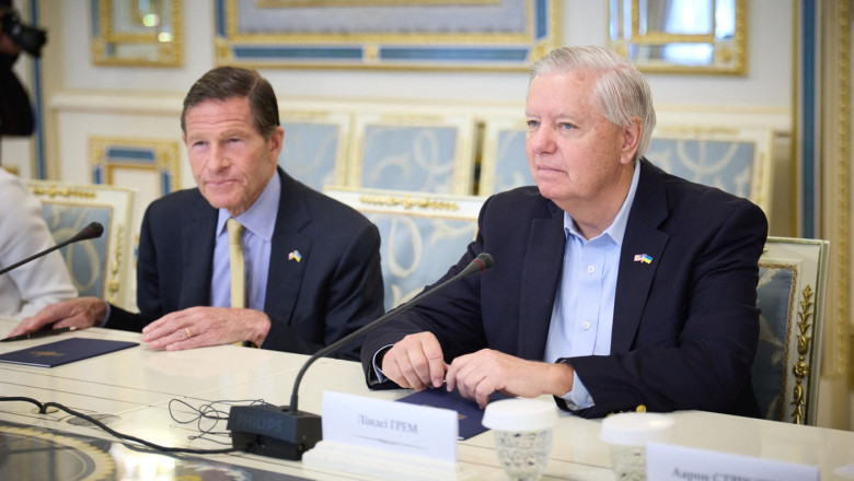 senatul sua este asteptat sa adopte un proiect de lege pentru introducerea de noi sanctiuni rusiei spune un senator republican 683b1f5b2fbf1