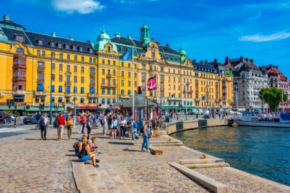 situatie bizara in suedia sua au trimis o scrisoare primariei din stockholm prin care cere eliminarea politicilor de diversitate 681ddcb0ab501