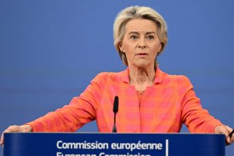 trump amana pana la 9 iulie aplicarea taxelor vamale de 50 pentru ue partile vor incerca sa incheie un acord 6833fb34ce160