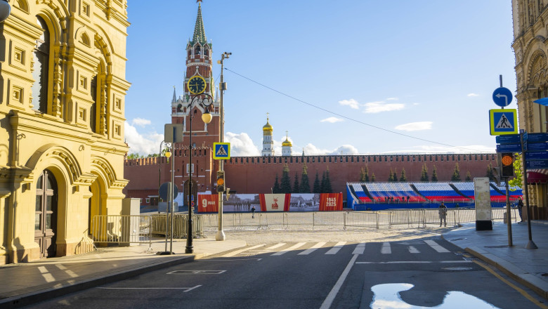 ucraina cere tarilor care participa la parada lui putin de la moscova sa nu trimita trupe la manifestatii care este motivul 681a2071d5136