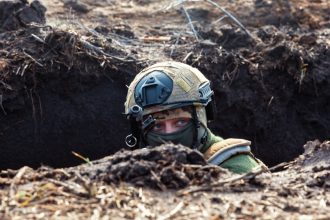 ucraina cere tarilor membre ue sa i plateasca armata cu bani europeni asigura protectia intregii europe 68317328e799f