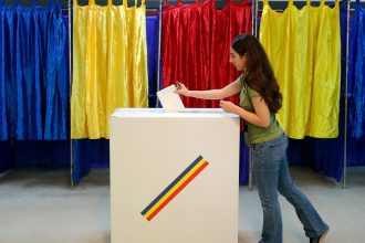 video alegeri prezidentiale 2025 turul 1 localitatile in care prezenta a depasit 100 numarul buletinelor de vot a fost suplimentat 6817aba047c99