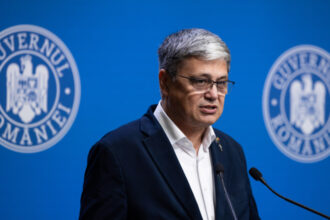 video avertismentul lui bolos comisia europeana ar putea sa nu fie de acord cu taierea cheltuielilor ca solutie pentru reducerea deficitului 6839afd65e8fe