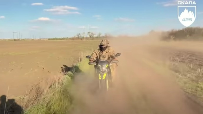 video cavaleria razboiului modern ucraina a anuntat formarea primei companii de atac pe motociclete cum va actiona 683333fd252da