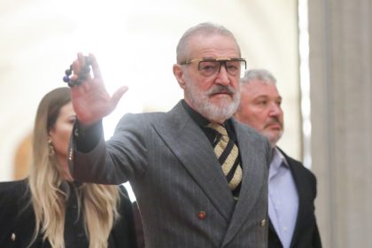 video ce a propus george becali la consultarile cu nicusor dan hai sa tragem noi grosul acuma 68377072e4d35