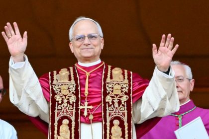 video cine este robert prevost cardinalul american care a fost ales noul papa ce spunea papa francisc despre el 681cf4ad1cf02