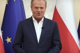video donald tusk mesaj de sustinere in limba romana pentru nicusor dan primarii din bucuresti si varsovia vor lupta cu aceleasi pericole 6824f9cd296ef