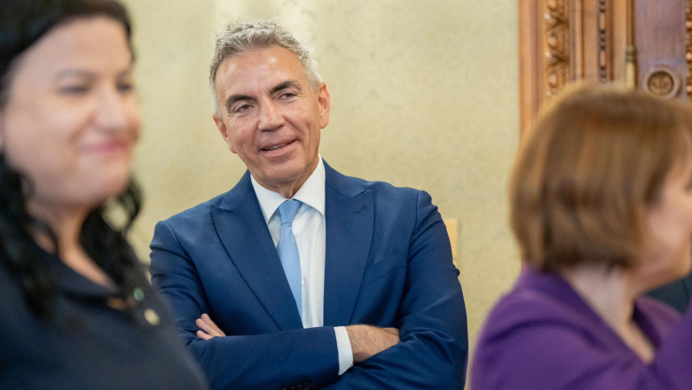 video dragos anastasiu daca vrem oameni competenti in administratie nu le putem pune viata in vitrina ce spune despre decizia ccr 6839e8165d503