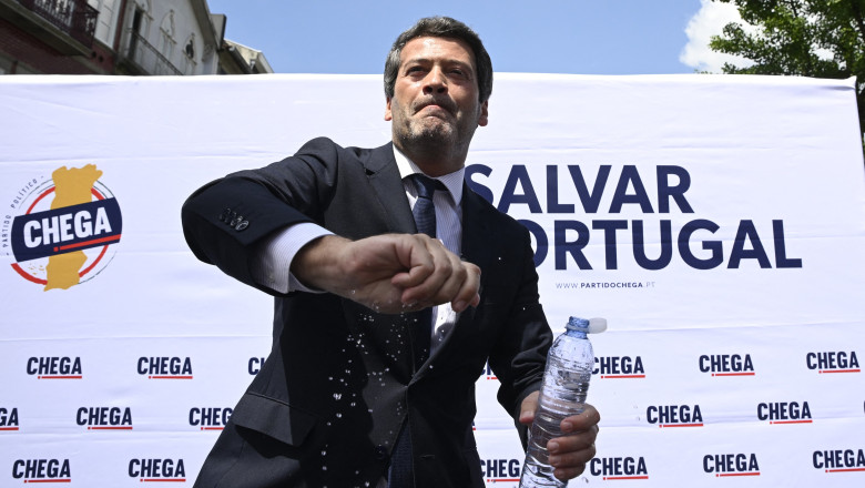 video liderului extremei drepte din portugalia i s a facut rau pentru a doua oara in public cu cateva zile inainte de alegeri 68262f2c954b7