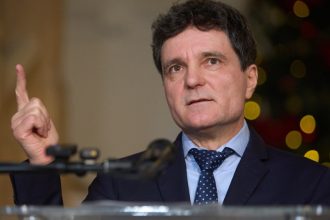 video nicusor dan in continuare cred ca nu e bine sa crestem taxe 683969865f081