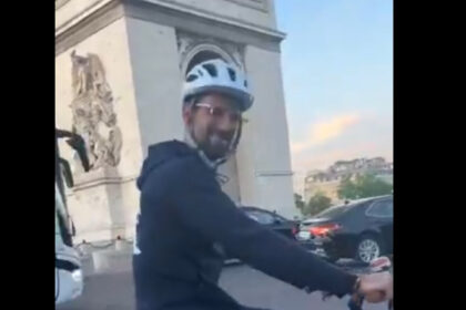 video novak djokovici plimbare cu bicicleta prin paris in plin turneu te iubesc si eu te iubesc 683ae4482df36