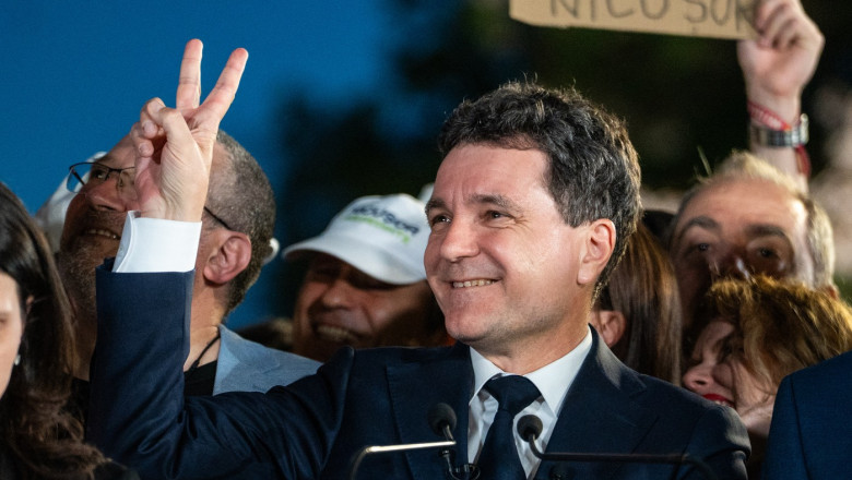 video rezultate alegeri prezidentiale 2025 turul 1 momentul in care nicusor dan l a depasit pe crin antonescu si a trecut pe locul 2 6817f3188d8e8