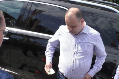 videofoto stenograme un inspector antifrauda prefera spaga in locul bonusului salarial imagini de la flagrantul procurorilor si precizarile anaf 683068ed926bf