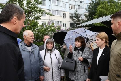 vor sa ne alunge pe toti rusii din regiunile de granita se plang de planurile kremlinului pentru zone tampon 683952ca6d1a5