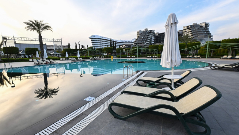 4 000 de hoteluri din turcia au fost inchise chiar la inceput de sezon unii turisti s au trezit fara cazare 6856555c837f4