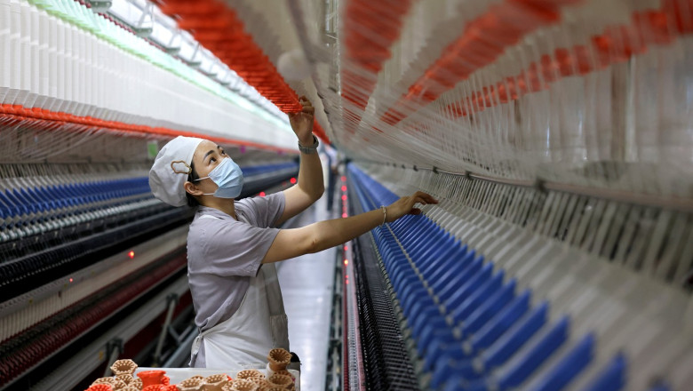 activitatea fabricilor din china a scazut neasteptat in luna mai cu cel mai abrupt declin din 2022 68404ded80136