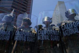 analiza cum profita donald trump de protestele din los angeles pentru o demonstratie de forta militara pe teritoriul sua cnn 68470c17cc7f4