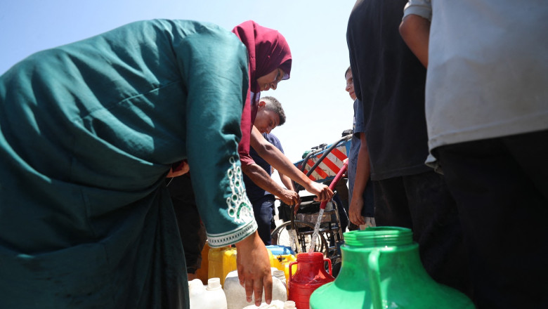 autoritatile din gaza acuza israelul ca a ucis cel putin 31 de oameni care se indreptau spre colectarea de ajutoare 684a71a116f58