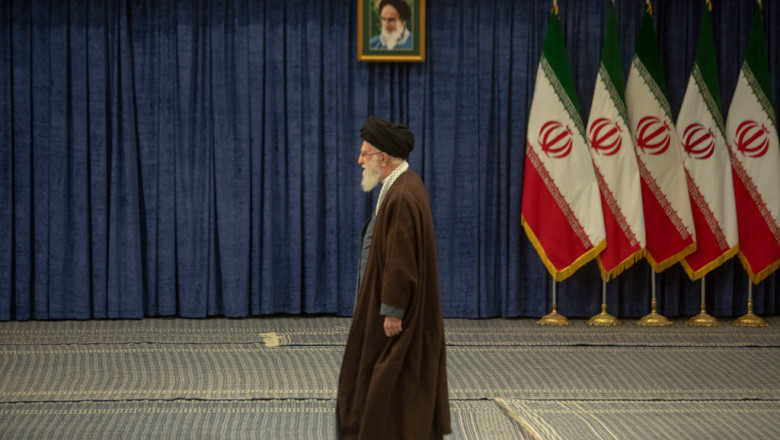 ayatollahul khamenei trece prin cel mai dificil moment de cand e liderul religios al iranului are 86 de ani si sta intr un buncar 685902d6bdd20