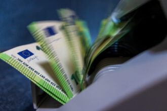 bnr datoria externa a romaniei a ajuns la peste 209 miliarde de euro cat de mult a crescut datoria in primele 4 luni ale anului 684c335f75ed1