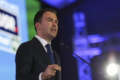 catalin drula la investirea guvernului sa intrati in ministere din prima zi cu drujba ce a spus despre elefantul din camera 68598199e958b