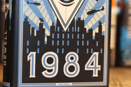 cele mai furate carti in rusia sunt romanul 1984 de george orwell si constitutia 68545082124f4