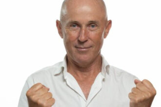 cum fenteaza parlamentarii sistemul desi detin locuinte in bucuresti primesc si bani pentru chirie ce proprietati are mugur mihaescu 684bf7246527a