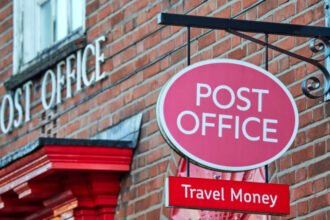 despagubiri de peste un miliard de lire sterline pentru postasii britanici una din cele mai mari erori judiciare din istorie 68471449e4663