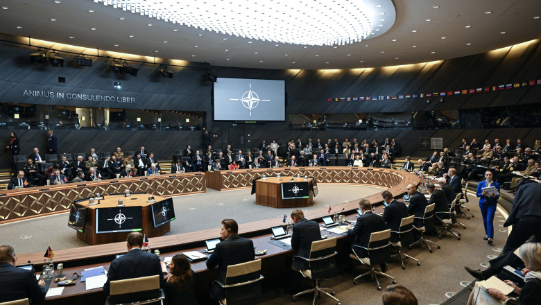 dilema liderilor nato cum sa l invite pe zelenski la summitul de la haga din aceasta luna fara sa l supere pe donald trump 6843166e7f22a