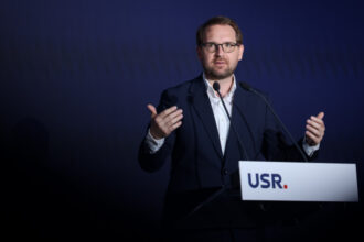 dominic fritz inca nu sunt roman in acte de peste un an stau la coada cea mai romaneasca experienta ever 68569bc7175e3