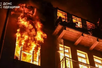 galerie foto atac cu drone al rusiei asupra odesei 10 lovituri incendii de amploare un mort si 14 raniti inclusiv pompieri 68552a8d6ac93