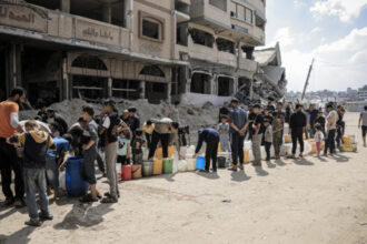 hamas acuza armata israeliana ca a tras cu tancurile in multimea adunata langa un centru de distributie a hranei din gaza reactia idf 683c9c33198d0