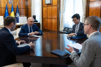 ilie bolojan l a primit la palatul victoria pe insarcinatul cu afaceri al ambasadei sua o intalnire productiva 685bfa5c75e6e