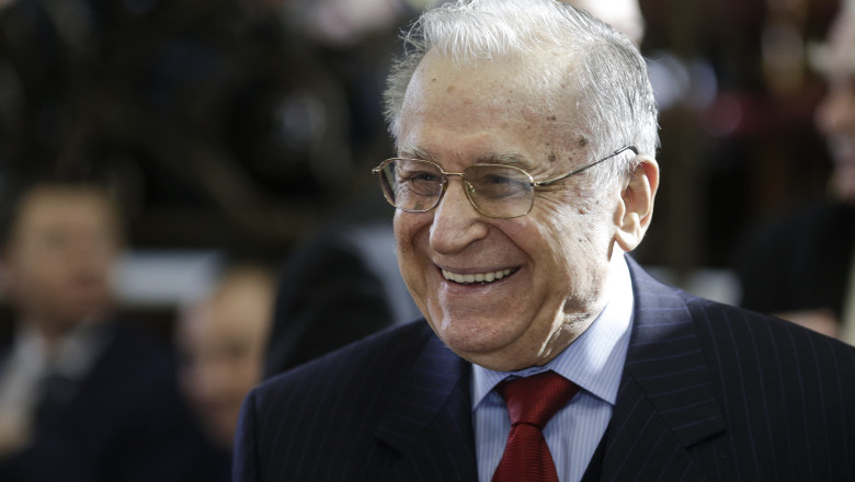 ion iliescu explica de ce l a felicitat pe nicusor dan dupa alegerile prezidentiale m as fi bucurat sa fi castigat un candidat psd 6853f1bddd2f5